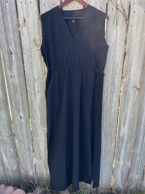 Athleta Black Sleeveless V-Neck Maxi Dress sizeS